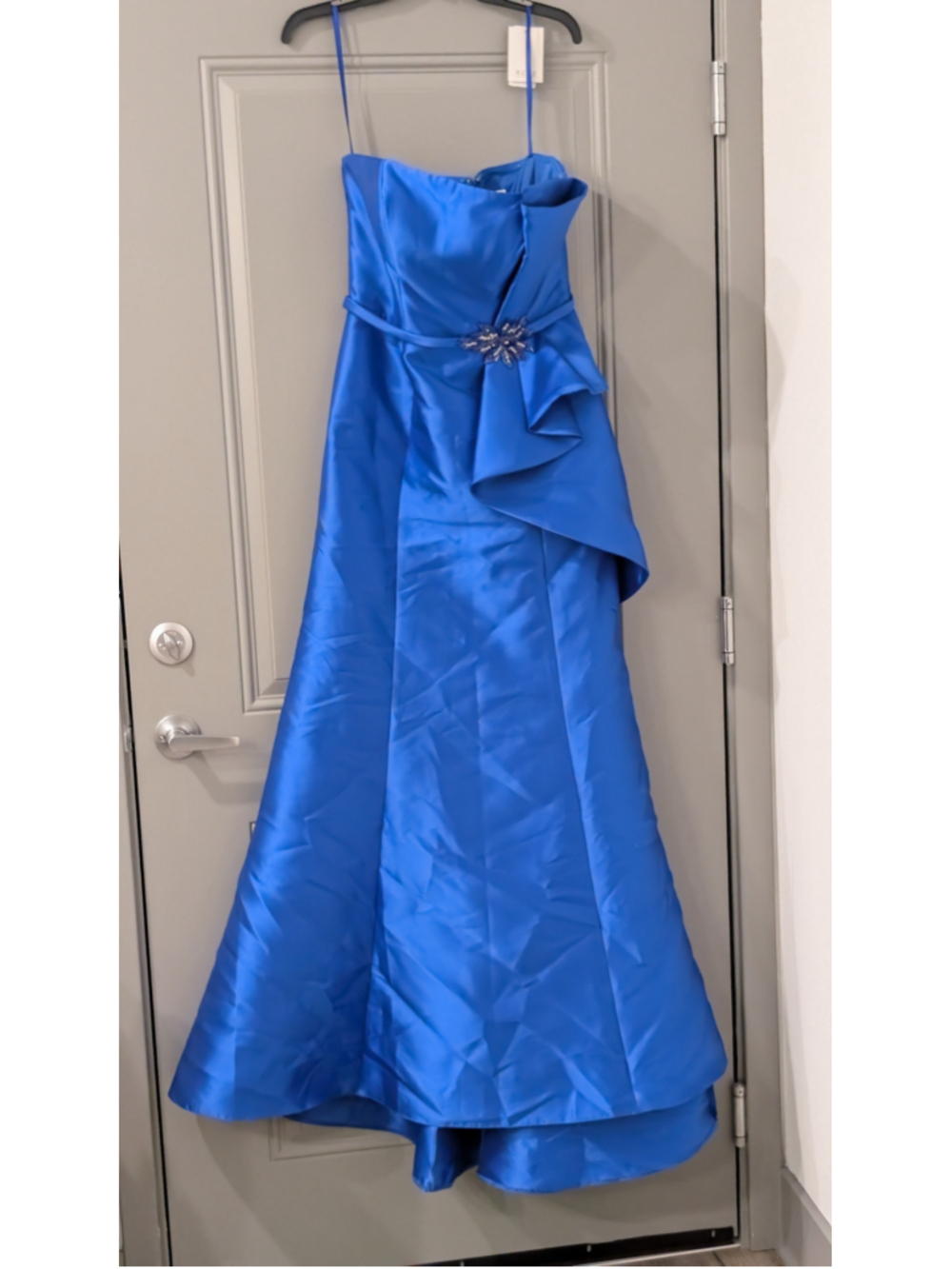 NWT Rene Ruiz Collection Blue Satin Embellished Formal Gown Size 8 $349 - Picture 3 of 16